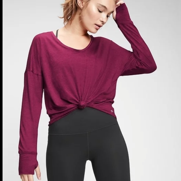 GapFit Long Sleeve Tie Front Scoopneck Top - Picture 1 of 5
